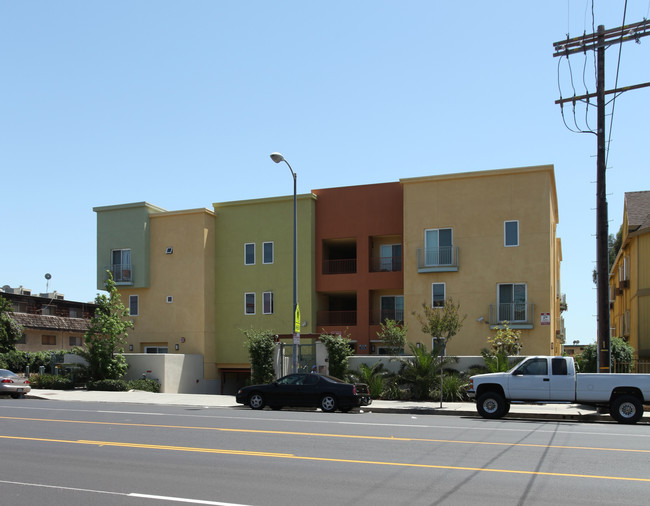 Woodland Terrace Apartments in North Hills, CA - Building Photo - Building Photo