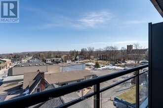5002 King St in Lincoln, ON - Building Photo - Building Photo