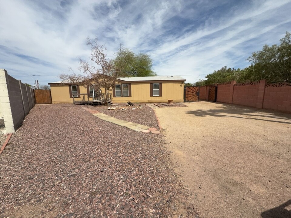 19219 N Joy Ln in Sun City, AZ - Building Photo