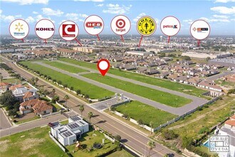 19 Tyler Ave in McAllen, TX - Building Photo - Building Photo