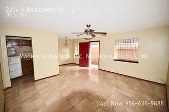 2204 N Broadway St, Unit 2 in McAllen, TX - Building Photo - Building Photo