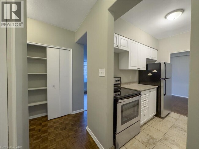 133 Herkimer St in Hamilton, ON - Building Photo - Building Photo