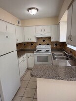 671 Central Ave in Jefferson, LA - Building Photo