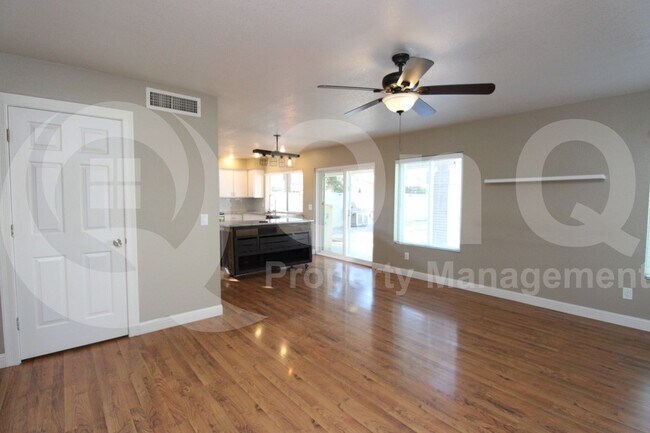 850 N Valencia Dr in Chandler, AZ - Building Photo - Building Photo
