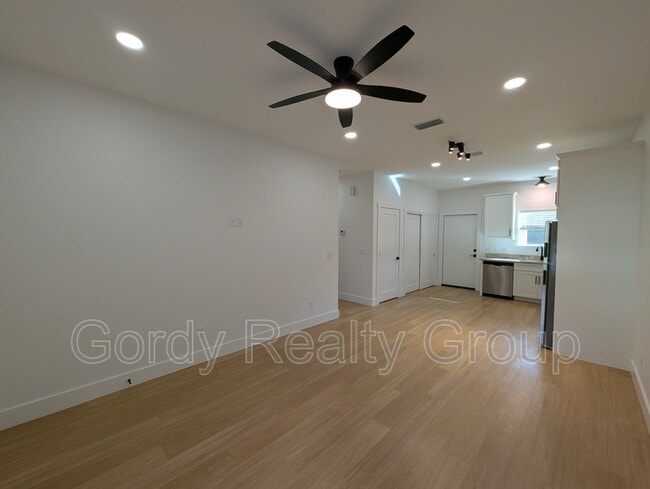 2984 Russ St in Marianna, FL - Building Photo - Building Photo