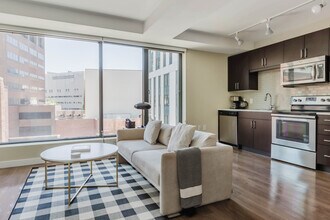 45 Stuart St, Unit SI FL7-ID1073 in Boston, MA - Building Photo - Building Photo