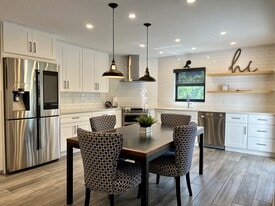 1251 S Federal Hwy in Boca Raton, FL - Building Photo