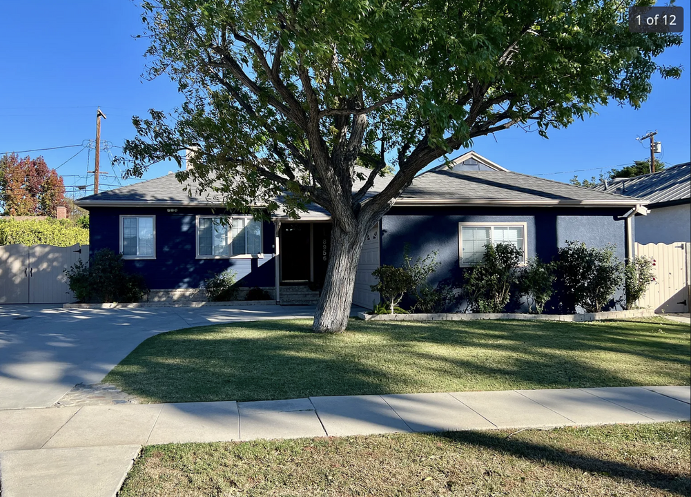 8956 Geyser Ave in Northridge, CA - Building Photo