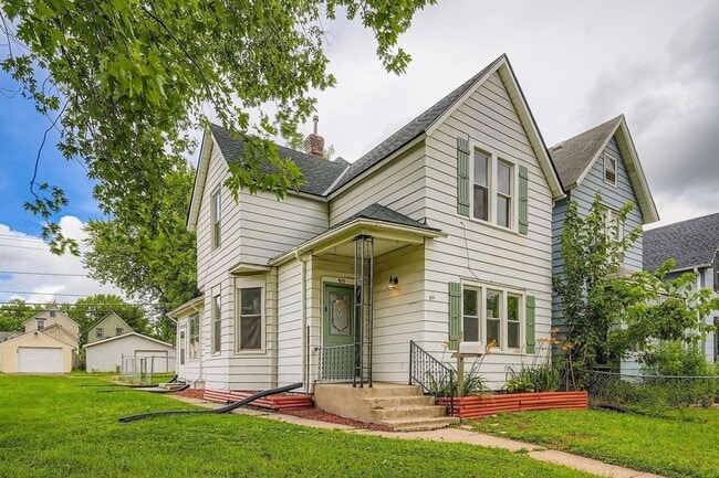 911 Sims Ave in St. Paul, MN - Building Photo - Building Photo