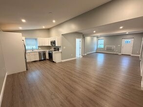 86 Kendall Ave in Framingham, MA - Building Photo - Building Photo