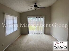 701 Kings Cove Ct in Orlando, FL - Building Photo - Building Photo