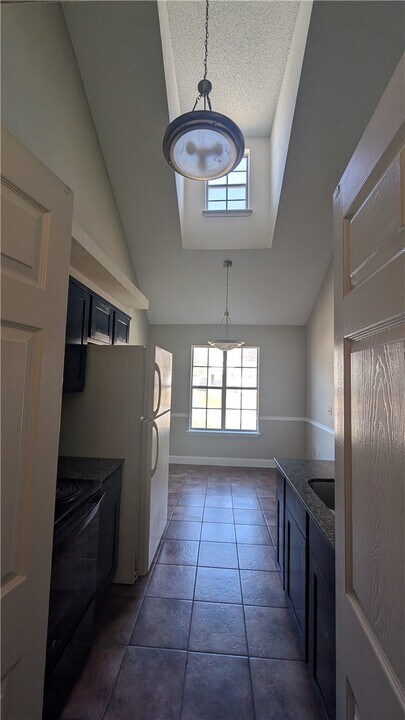 2005 Blueberry Ln in Springdale, AR - Building Photo