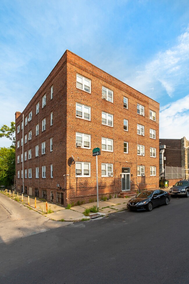 453 N 50th St in Philadelphia, PA - Building Photo - Building Photo