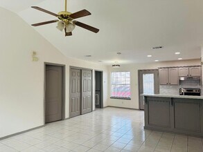 4408 N 24th Ln, Unit # 3 in McAllen, TX - Building Photo - Building Photo
