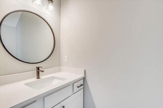 218 N Tracy St in Wichita, KS - Building Photo - Building Photo