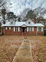 637 Blanton Ln in Birmingham, AL - Building Photo