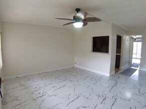 246 Mansfield F in Boca Raton, FL - Building Photo - Building Photo