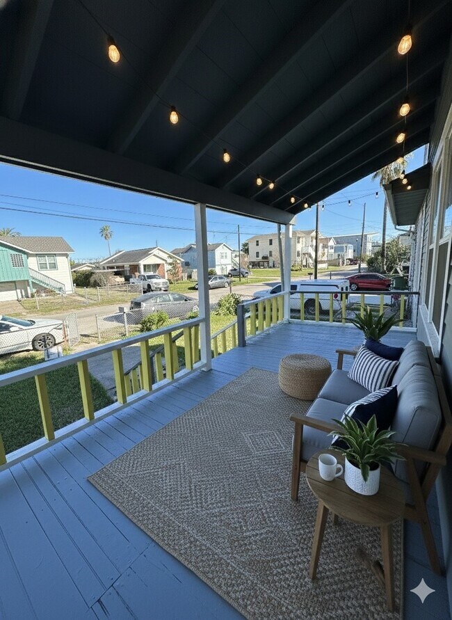 1709 Biovu Dr in Galveston, TX - Building Photo - Building Photo