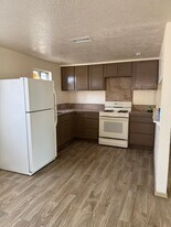 11104 Indian School Rd NE in Albuquerque, NM - Building Photo