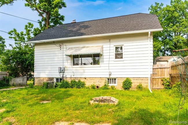 21200 Collingham Ave in Farmington Hills, MI - Building Photo - Building Photo