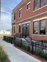909 N 17th St in Omaha, NE - Building Photo