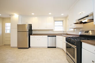 1401 Forest Ridge Rd in Charlottesville, VA - Building Photo - Building Photo