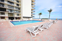 3460 S Ocean Blvd in Palm Beach, FL - Building Photo - Building Photo