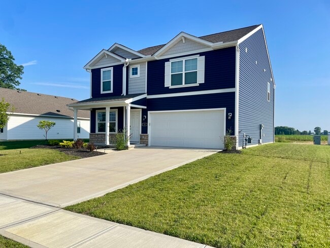 8 Cider Mill Dr in Ashville, OH - Building Photo - Building Photo