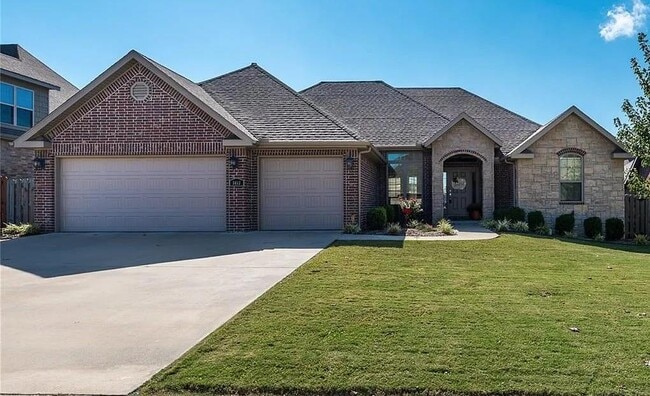 property at 3403 SW Crosswinds Blvd