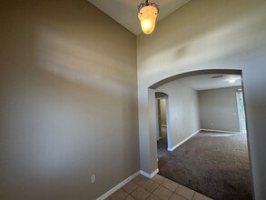 447 Cierra Oaks Cir in Lady Lake, FL - Building Photo - Building Photo