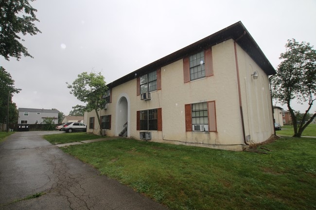 Riverbend Apartments in Columbus, OH - Foto de edificio - Building Photo