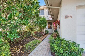 2512 Coco Plum Blvd, Unit 1304 in Boca Raton, FL - Building Photo - Building Photo