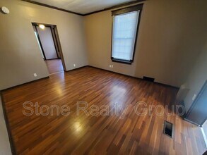 2044 N 11th St in Terre Haute, IN - Foto de edificio - Building Photo