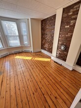 5 School St, Unit 1 in Somerville, MA - Building Photo - Building Photo