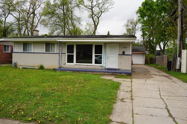 property at 20299 Lahser Rd