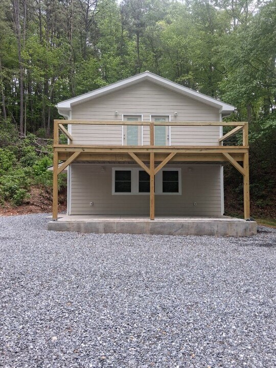 830 Asheville Hwy in Sylva, NC - Building Photo