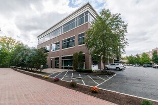 290 Pleasant St in Watertown, MA - Building Photo
