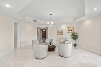3000 Jimmy Buffett Mem Hwy in Jupiter, FL - Building Photo - Building Photo