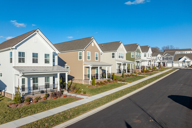 Simmons Ridge Single Family in Franklin, TN - Building Photo - Building Photo