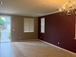 1665 Image Dr in Manteca, CA - Building Photo - Building Photo