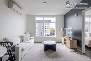 1000 E Yesler Wy in Seattle, WA - Building Photo