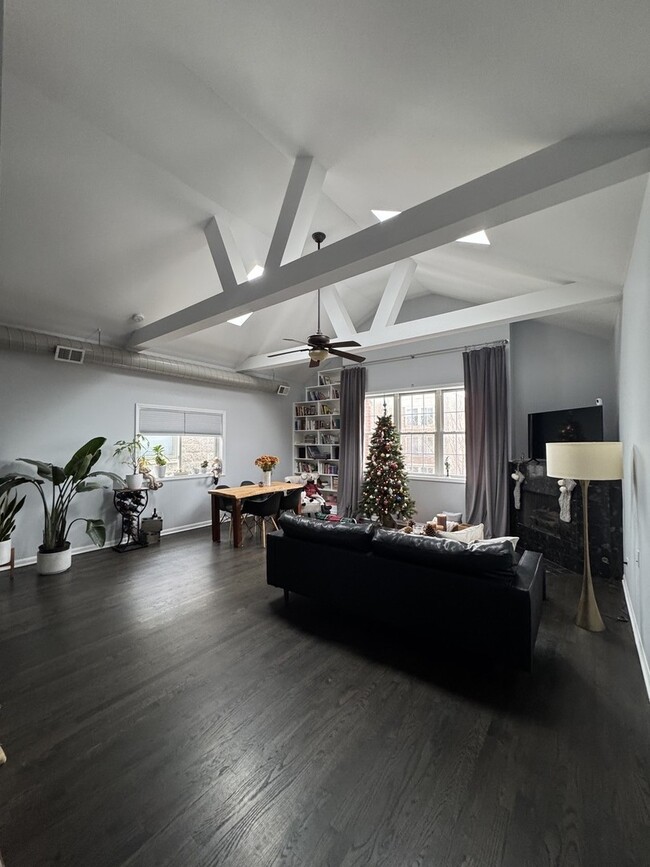 2315 W Harrison St in Chicago, IL - Building Photo - Building Photo