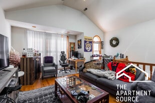 920 N Paulina St, Unit 2 in Chicago, IL - Building Photo