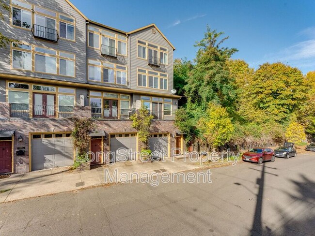 4029 S Kelly Ave in Portland, OR - Foto de edificio - Building Photo