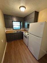 137 S Fuller St-Unit -139 S Fuller Ave in Independence, MO - Foto de edificio - Building Photo