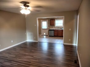 502 Clark St in Franklin, KY - Building Photo - Building Photo