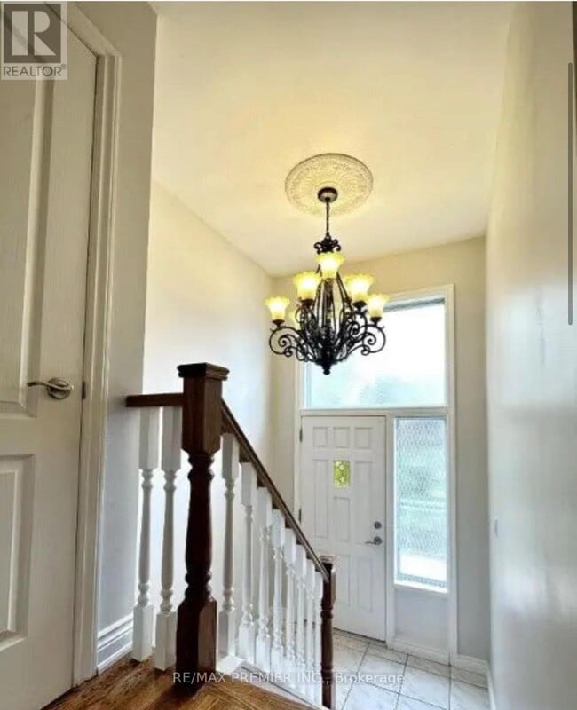 91 Rainbow Dr in Vaughan, ON - Building Photo - Building Photo