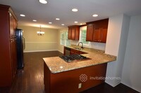 590 Sailwind Dr in Roswell, GA - Foto de edificio - Building Photo