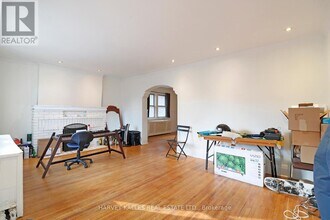 6 Poplar Plains Crescent in Toronto, ON - Building Photo - Building Photo
