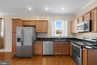 25 E Boscawen St in Winchester, VA - Building Photo - Building Photo